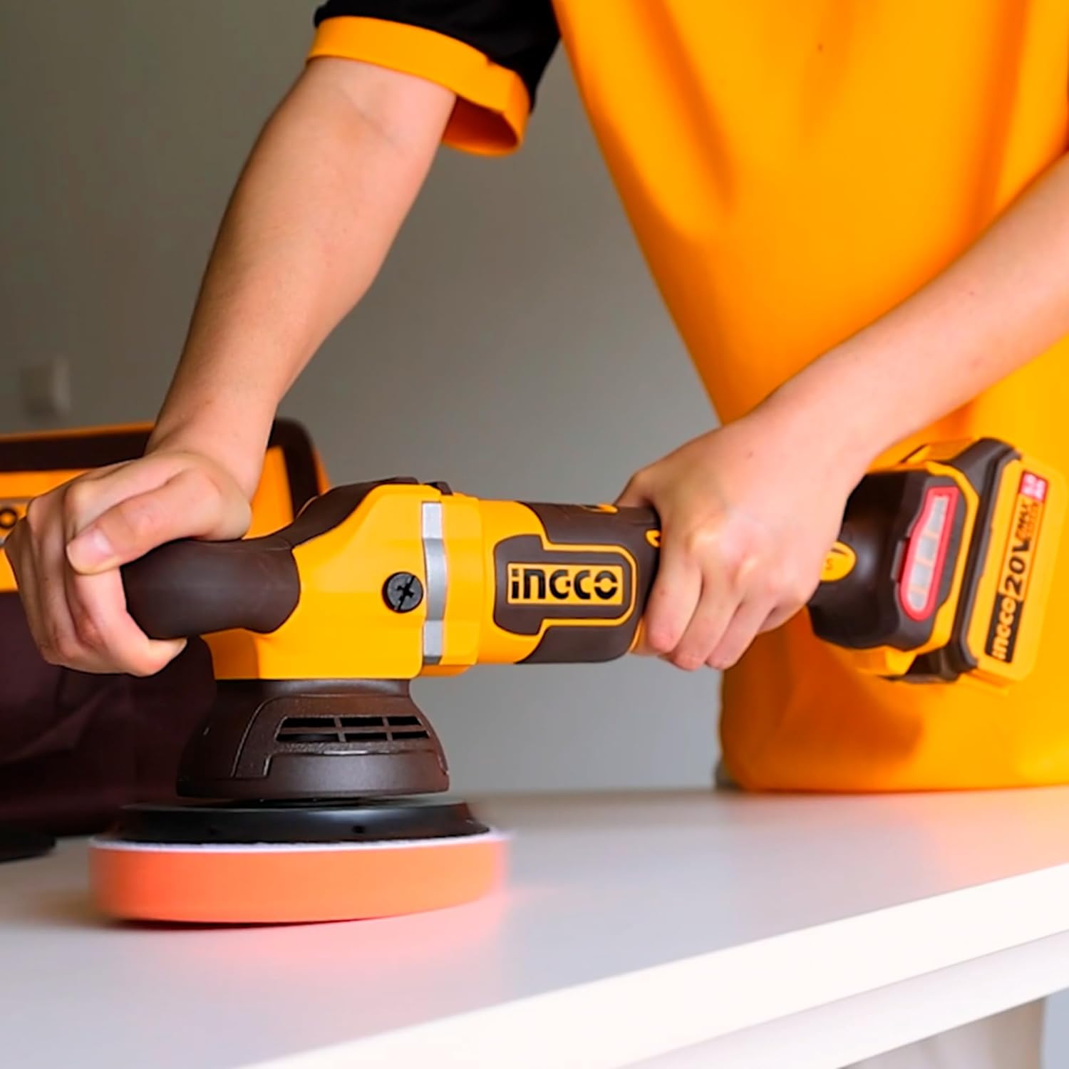 INGCO APLI20158 Cordless Li-Ion DA Polisher 20V with Battery & Charger 5" & 6"