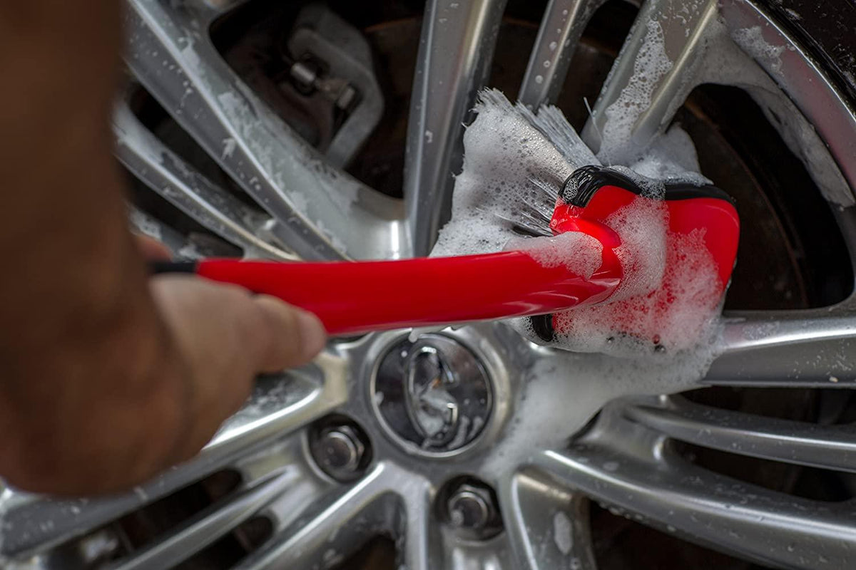 PCC Long Handle Fender Alloy Brush - Planet Car Care
